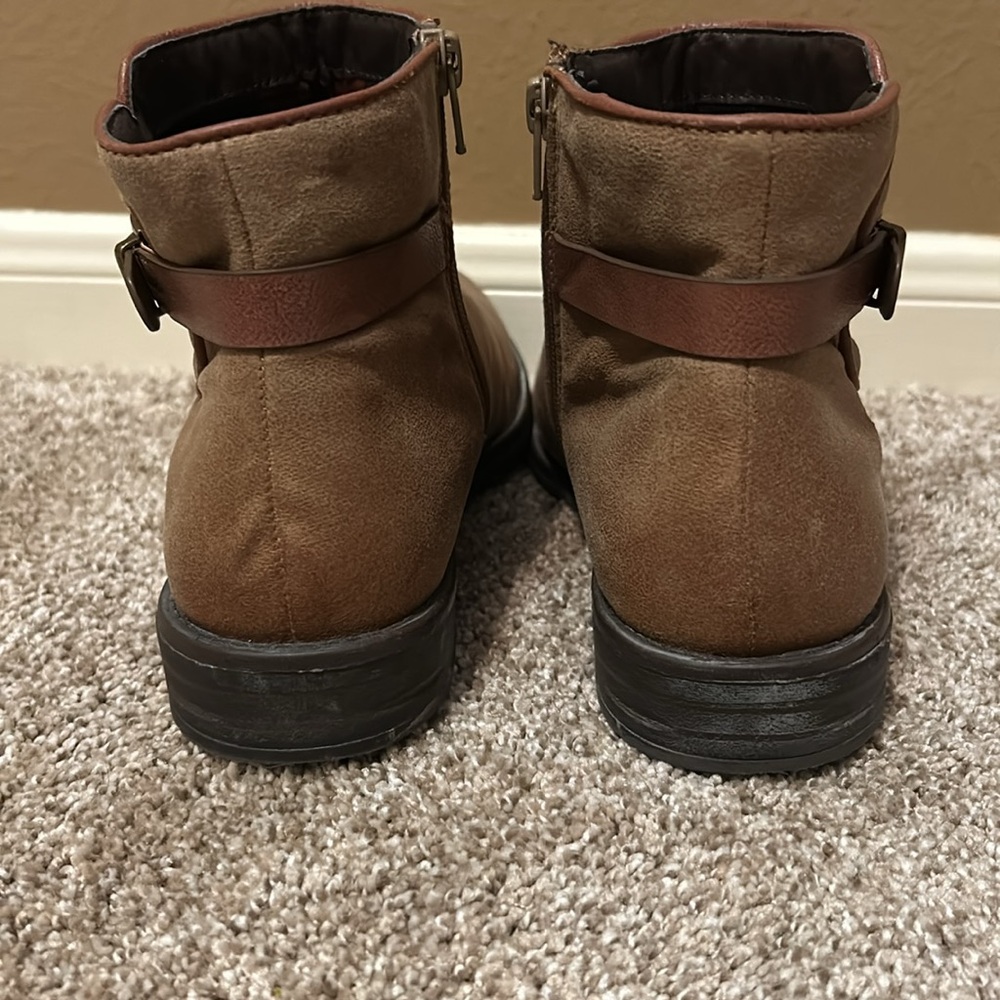 Baretraps Brown Half Boot Sz 9 - Picture 2 of 6